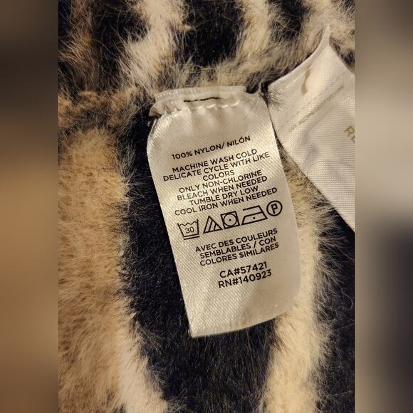 Soft Fuzzy Zebra Print Long Open Front Cardigan - Picture 6 of 8